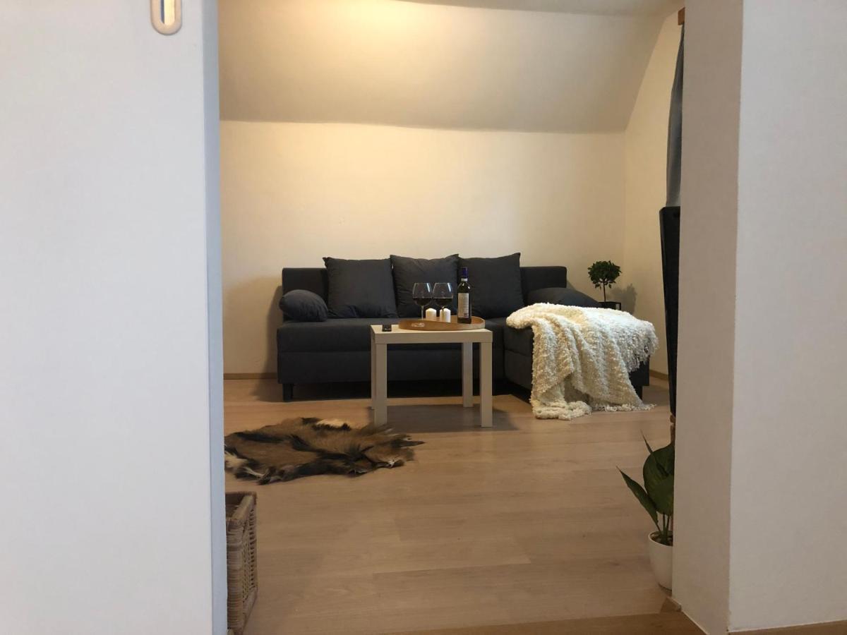 Apartmany Jevany Exterior foto