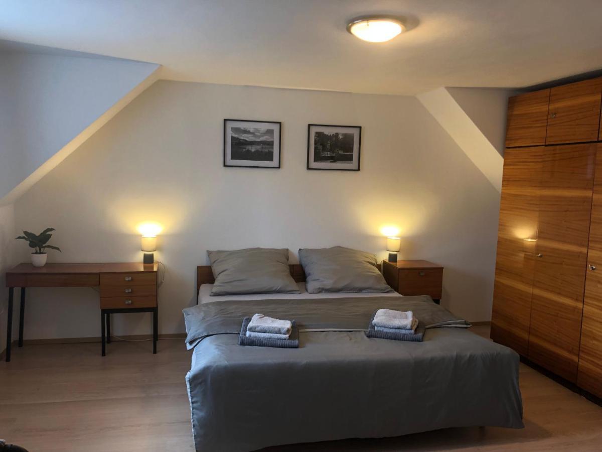 Apartmany Jevany Exterior foto
