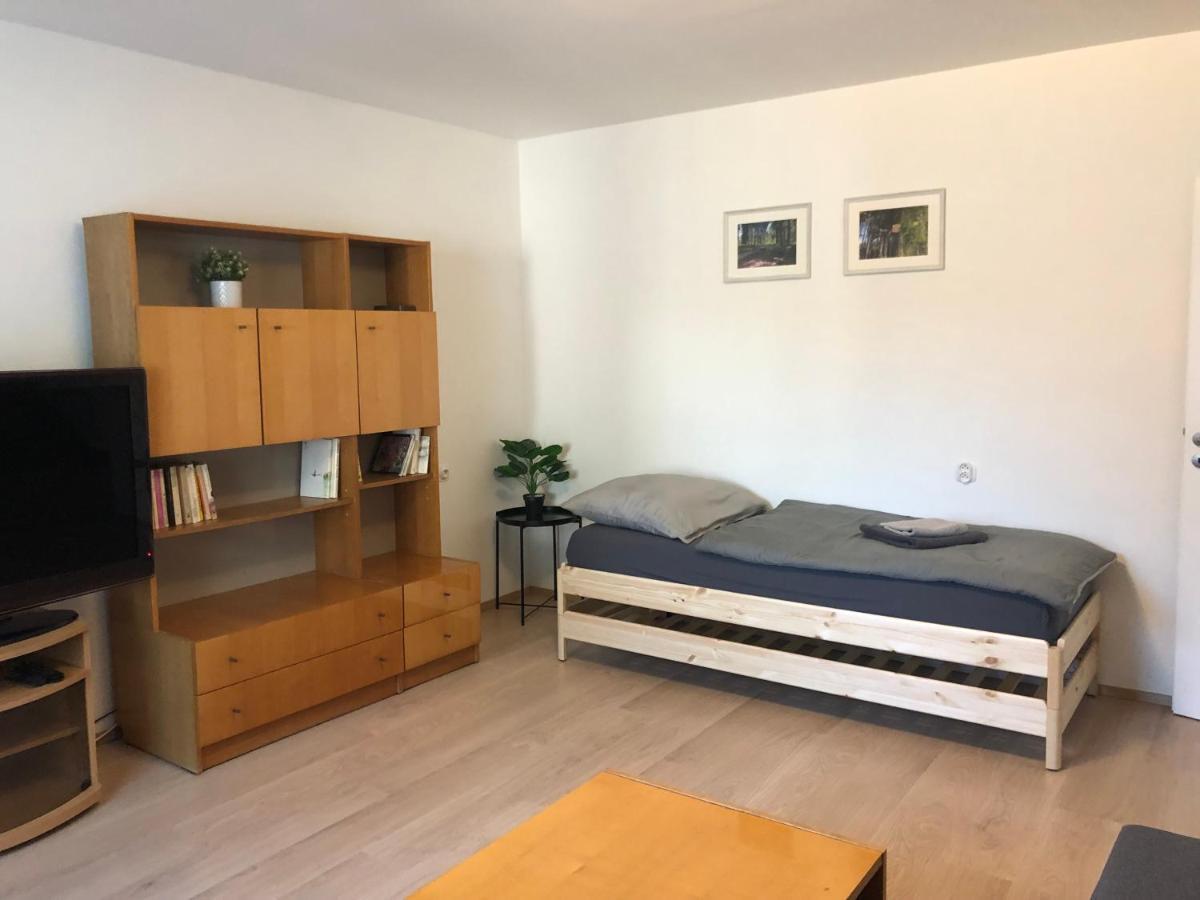 Apartmany Jevany Exterior foto