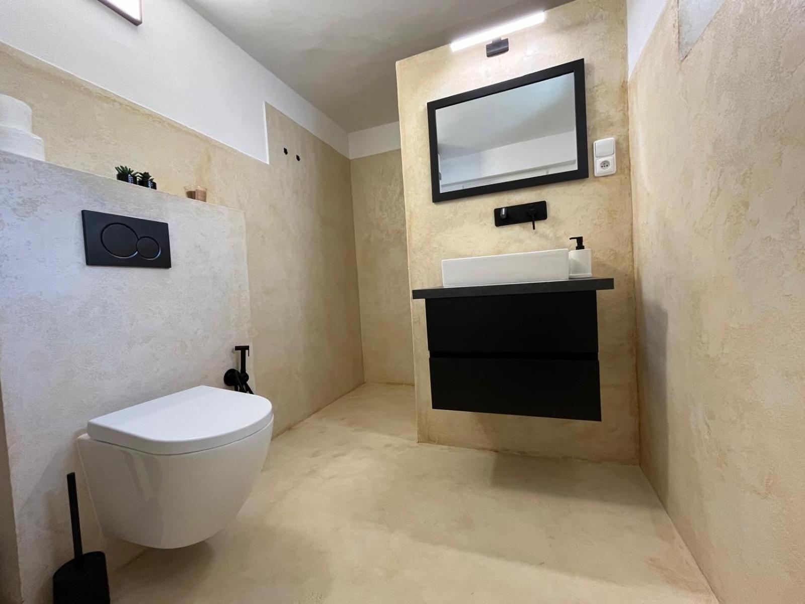 Apartmany Jevany Exterior foto